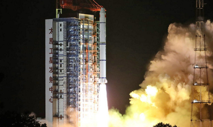 Lý do Mỹ lo ngại tên lửa siêu vượt âm bắn chệch của Trung Quốc